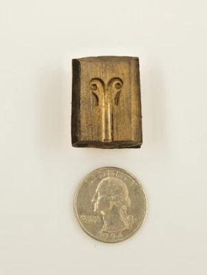 Impresión Die Joyería Pergamino, Decorativo Anillo Pergamino Pulsera Vástago Bronce EE. UU.  Foto 1 de 4