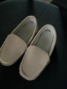 Unisex hellbraun beige Kleinkind Kinder Halbschuhe Größe 10 - Bild 1 von 4
