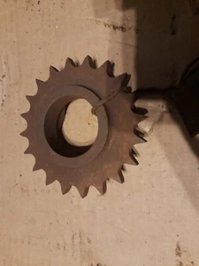 CUSH DRIVE SPROCKET BSA? - Picture 1 of 2