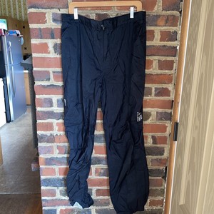Mountain Hardwear Pants for Men for 