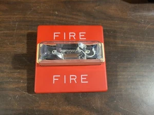 Luz de emergencia contra incendios de Wheelock... Modelo # RSS 241575W - Imagen 1 de 2