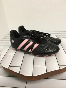 ADIDAS Size 3.5 YOUTH Soccer Cleats Shoes Black/Pink Youth Girls Style - Picture 1 of 6