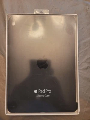 Funda Silicona Apple para iPad Pro 9.7" MM1Y2AM/A - Gris Carbón (Nueva) Foto 1 de 2