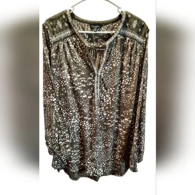 Blusa Mujer Lucky Brand 3X Verde Blanco Floral Bordada Occidental Informal Foto 1 de 4