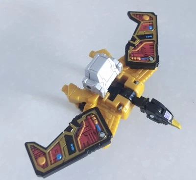 Transformers Legacy United BUZZSAW g1 universe  - Image 1 of 4