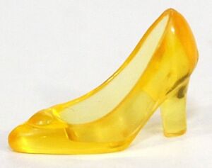 Pretty Pretty Princess Cinderella Yellow Glass Slipper Game Replacement Part EUC