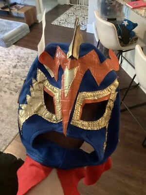 máscara de lucha ultimo dragon Foto 1 de 3