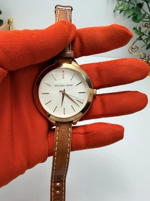 Michael Kors MK2284 玫瑰金不锈钢皮革表带女式手表 — 第 1/4 张图片