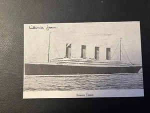 MILLVINA DEAN (39) - YOUNGEST TITANIC SURVIVOR - EXCELLENT SIGNED POSTCARD - Picture 1 of 2