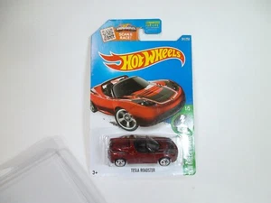 Hot Wheels Tesla Roadster STH Super Treasure Hunt HW velocidad verde con protector - Imagen 1 de 2