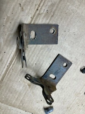 Ford Crestline 1952 2 puertas soportes de bocina HT Foto 1 de 3