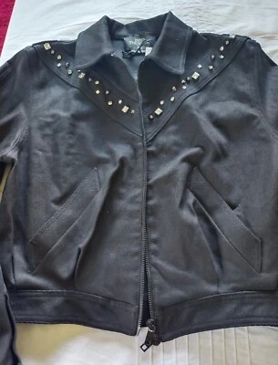 JAQUETA JEANS CROPPED ZARA INTO THE NIGHT PRETA STRASS TAMANHO P-M NOVA COM ETIQUETAS RRP $259 - Imagem 1 de 4