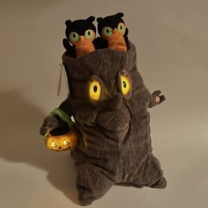 Hallmark Animated Spooky Tree Singing Owls Light Up Eyes JOL Addams Family Theme