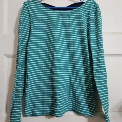 * Top de manga larga a rayas verdes Crazy 8 niñas talla 10-12 lazo recortado en la espalda Foto 1 de 4