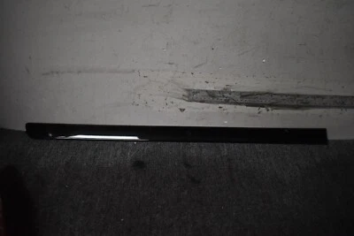 2007-2012 GMC ACADIA ЗАДНЯЯ ПРАВАЯ БОКОВАЯ ОТДЕЛКА ЗАВОДСКОЙ OEM - Изображение 1 из 4