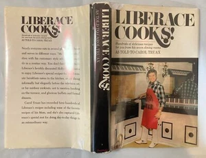 LIBERACE COOKS! 1970 1st EDITION HB/DJ MR SHOWMANSHIP OF LAS VEGAS CELEBRITY - Picture 1 of 4