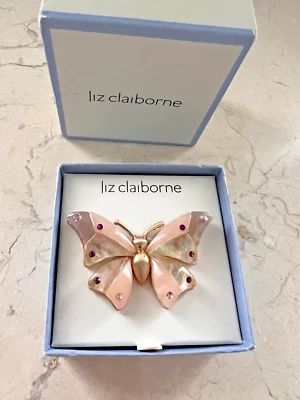 Nuevo en Caja Broche Prendedor Mariposa Liz Claiborne Shell Rosa Púrpura Cristal Foto 1 de 4