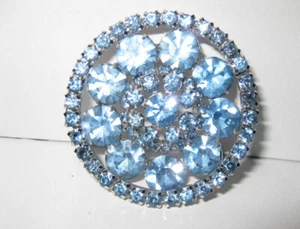 KRAMER OF NEW YORK, SIGNED, ICE BLUE RHINESTONE PIN, 2" PRONG SET, BROOCH - Picture 1 of 10