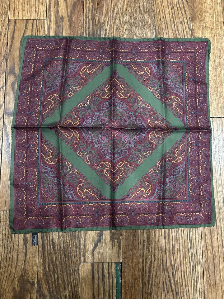 Nuevo sin etiquetas Anónimo Hecho en Italia Oliva Antigua Loca Paisley Seda Cuadrado de Bolsillo Sin Reserva Foto 1 de 4