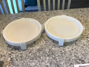 Lot of 2 Vintage White Tupperware #511 Divide-A-Rack Pie Stackers - Picture 1 of 4