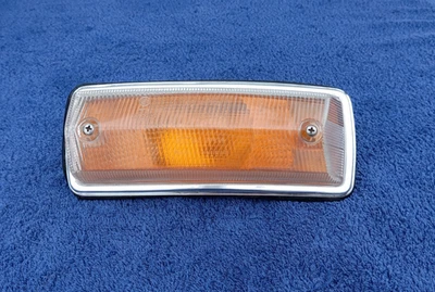 INDICATORE FRECCIA ANTERIORE SINISTRA VOLKSWAGEN T2 ORIGINALE HELLA 22762R6 - Imagen 1 de 4