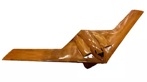 Modelo de avión de escritorio de madera de caoba B-21 Raider Fortress - Imagen 1 de 5