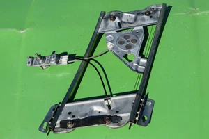 NISSAN SILVIA 88-94 RIGHT DOOR MANUAL WINDOW REGULATOR 80700-35F00 OEM 180SX S13 - Picture 1 of 14