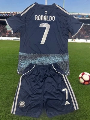 CONJUNTO DE FUTEBOL JUVENIL RONALDO #7 AL NASSR TAMANHO GG (28) 11/12 anos - Imagem 1 de 2