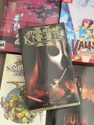Star Wars KOTOR II 2: The Sith Lords - VHS Edition NSW Switch LRG - Imagen 1 de 3