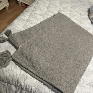 West Elm Wool Blend 50” X 60”  Throw Blanket Graphite Gray - Picture 1 of 6