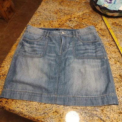 Falda vaquera White House Black Market talla 8 Foto 1 de 4