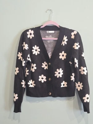 SO Juniors Cárdigan Recortado Suéter Talla Mediana Negro Margarita Manga Larga Foto 1 de 2