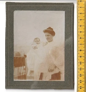fotografia mamma con neonato famiglia 1910 italia genova cartoncino deco' - Imagen 1 de 1