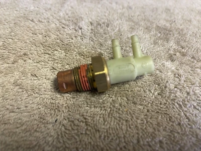 INTERRUPTOR DE VACÍO COLECTOR PORTADO MUSTANG ESCORT 1975-1985 FORD E1ZE-9D473-A1A 1975-1985 NUEVO DE STOCK Foto 1 de 4