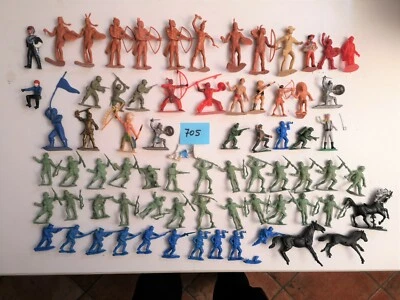 Soldatini misti 1/32 - usati, come da foto, Canè , Airfix, Baravelli e altre - Immagine 1 di 4