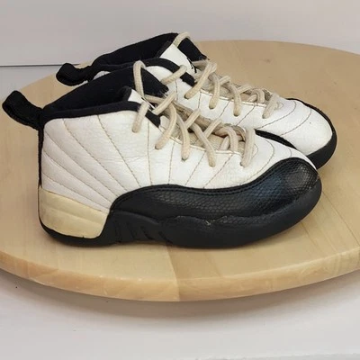 Nike Air Jordan 12 Retro Playoffs 2022 TD Talla 8C Niño 850000-125 Negro Blanco Foto 1 de 4