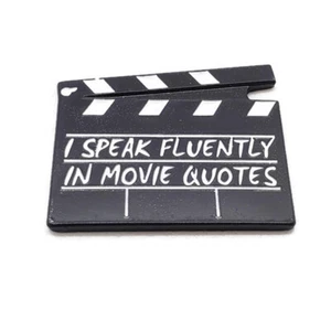 I Speak Fluently in Movie Quotes esmalte de metal pin insignia botón - Imagen 1 de 3