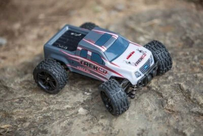 Rage R/C - Mini Trek MT 1/24 RTR Monster Truck - Gris Foto 1 de 4