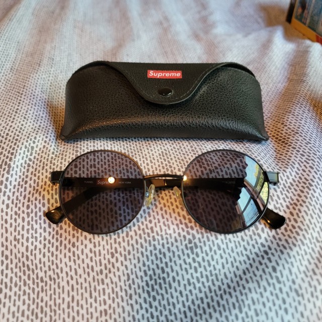 Supreme x Louis Vuitton Downtown Sunglasses Red Men's - SS17 - US