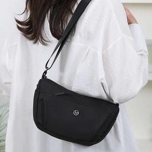 Solid Color Crossbody Bag Nylon Messenger Bag Women Shoulder Bag Outdoor Use - Picture 1 of 17