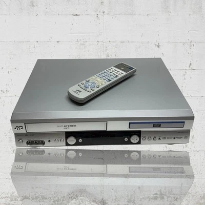 JVC HR-XVC1U VCR DVD Combo Reproductor con Control Remoto Sin HDMI | Como Nuevo Foto 1 de 4