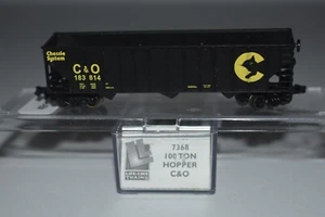 N Scale Life-Like Chesapeake & Ohio 3-Bay Hopper 183814 C50302 - Picture 1 of 2