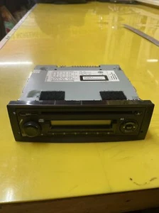 Fiat Radio - Picture 1 of 2