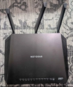 NETGEAR Nighthawk AC1900 Smart WiFi Router (R7000-100NAS) - Zdjęcie 1 z 6