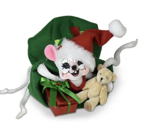 Annalee Christmas "VERY MERRY MOUSE IN SANTA'S BAG" 6" 2020 #611220 - Picture 1 of 4