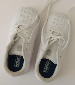 K-SWISS NEW Unisex-Child Classic Vn Sneaker White Low-Top Sneaker USA Size 8 - Picture 1 of 6
