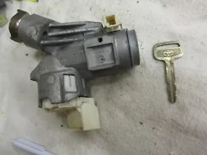 2006-2012 TOYOTA YARIS IGNITION SWITCH CYLINDER LOCK WITH 1 OEM METAL KEY - Picture 1 of 7