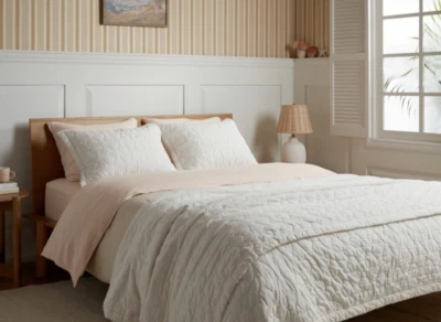 NEW $269 PARACHUTE Organic Soft Stitch QUILT QUEEN White - Image 1 of 4