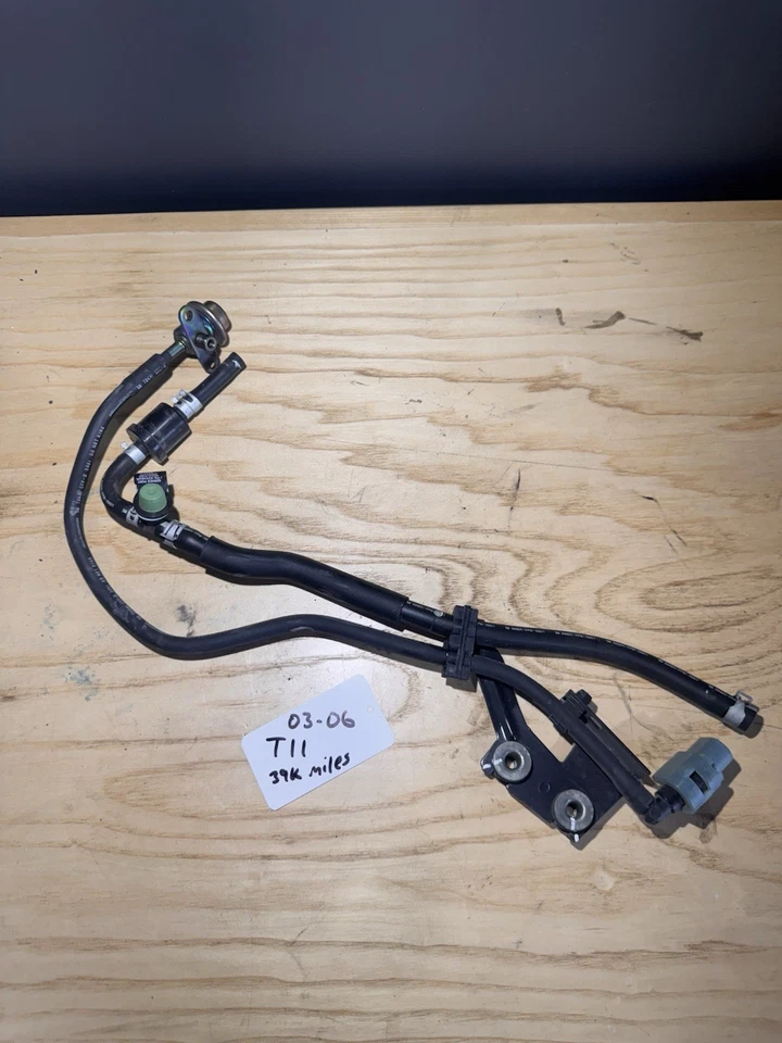 NISSAN 350Z VQ35DE 2003-2006 AMORTIGUADOR DE COMBUSTIBLE REGULADOR MANGUERA Y LÍNEA DE VENTILACIÓN CON CLIP Foto 1 de 4