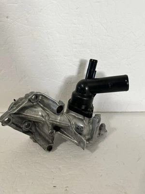 2024 LEXUS ES300H CARCASA MOTOR REFRIGERANTE BOMBA DE AGUA OEM Foto 1 de 4